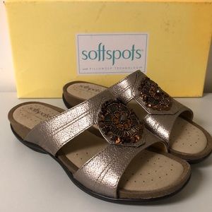 Softspots Women’s Carmindy Anthracite Sandals 7 W
